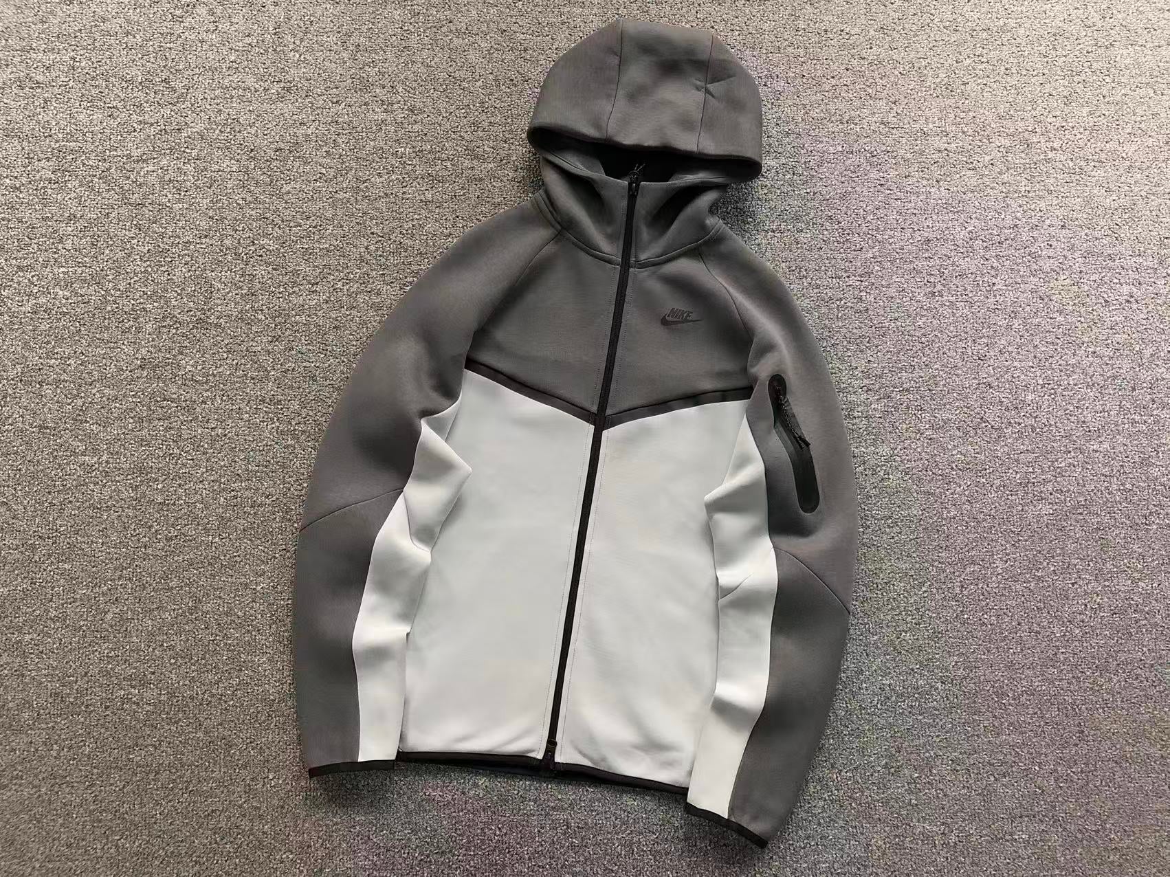 Nike Tech Fleece