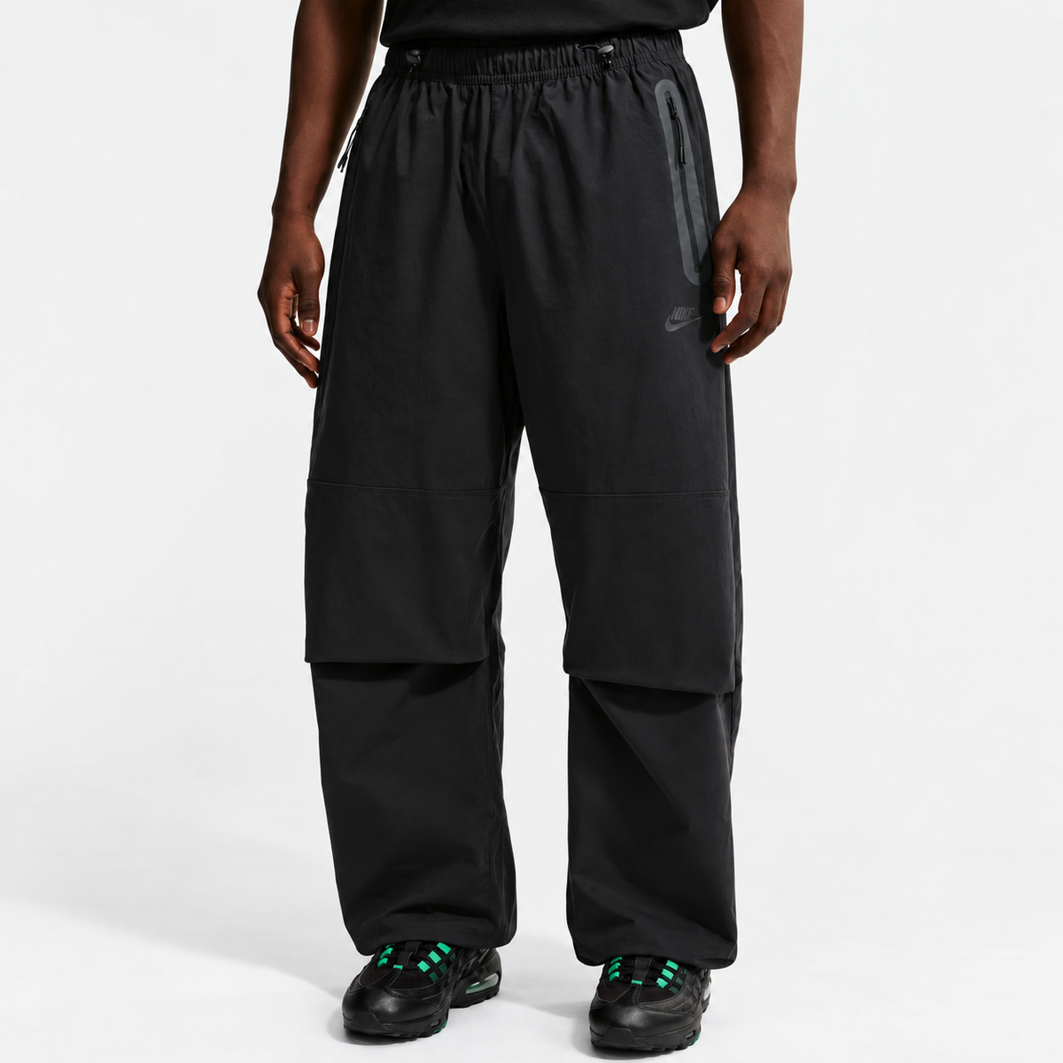 Pantalón Windrunner Nike Tech