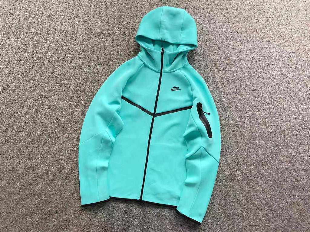 Nike Tech Fleece
