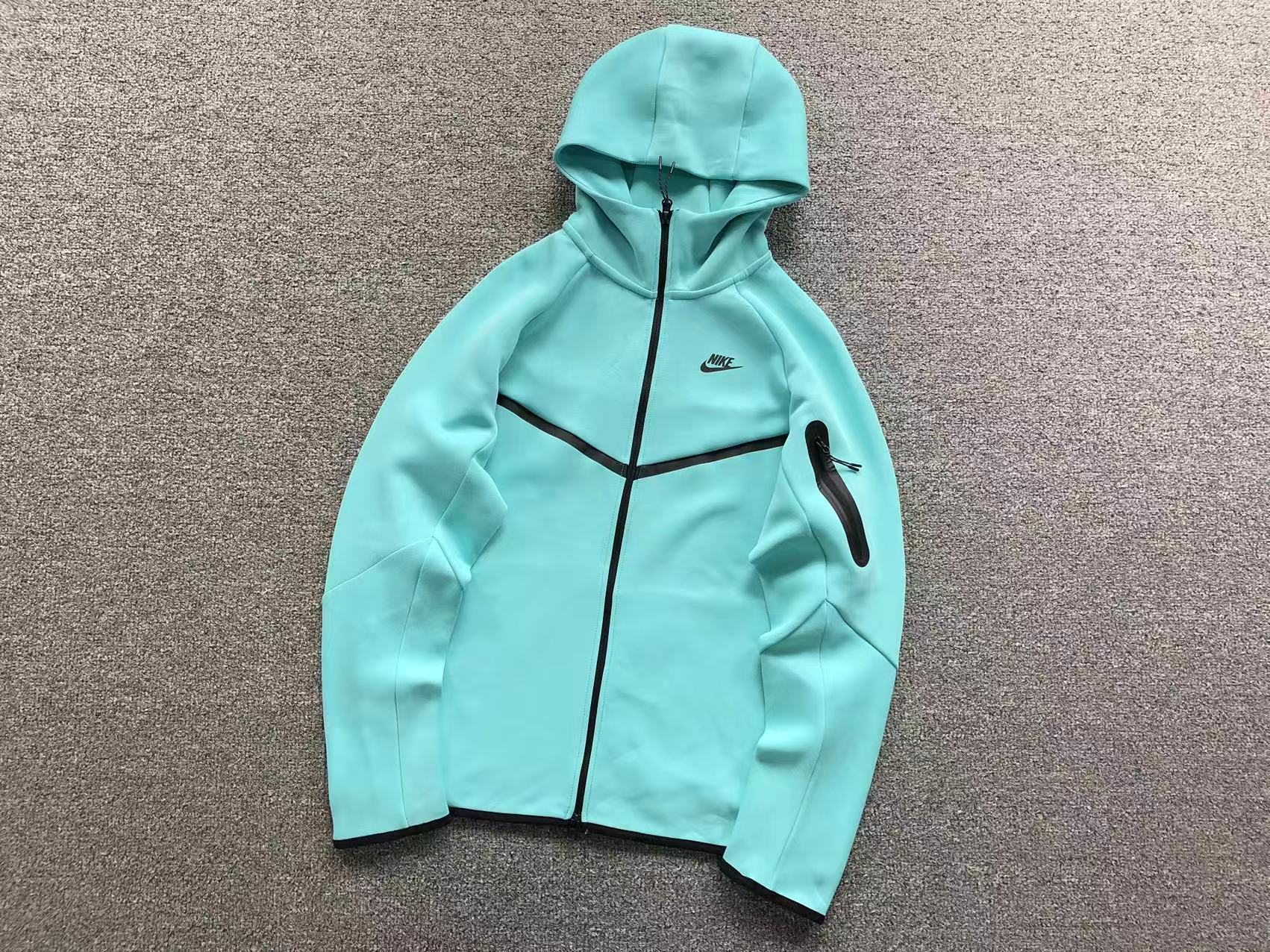 Nike Tech Fleece